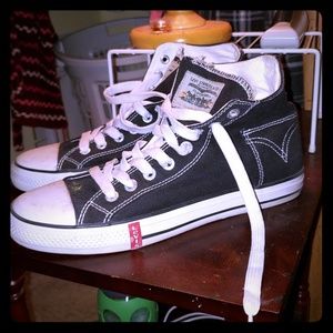 High top Levi's (converse style)